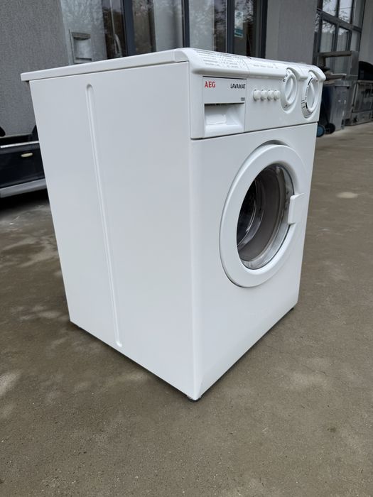 Малка пералня AEG 4 кг