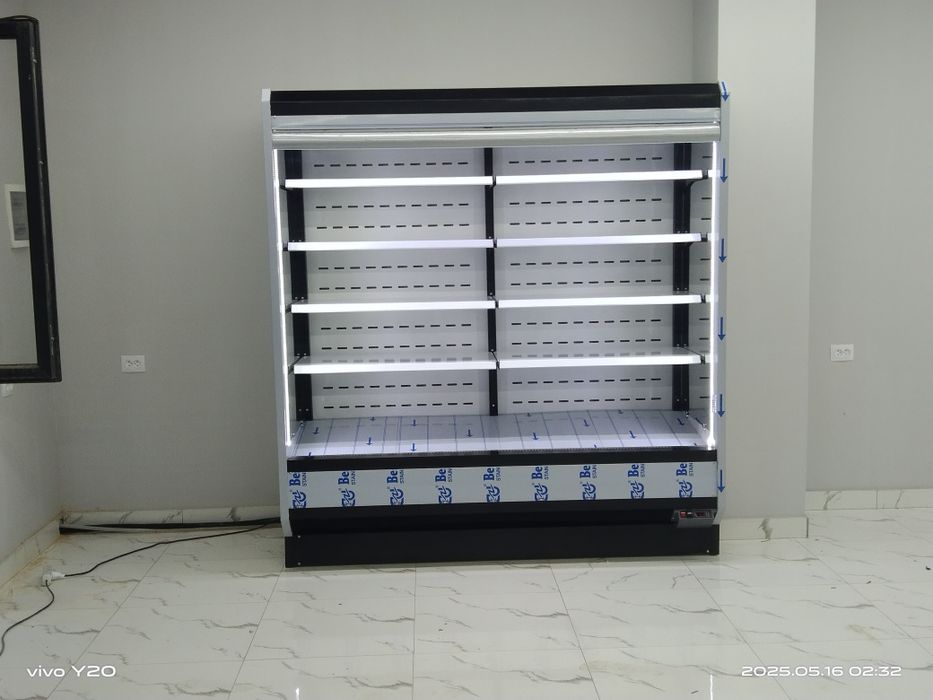 Витрина холодильник горка