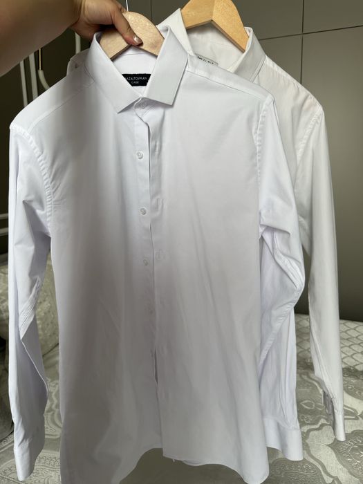 Две мужские рубашки М