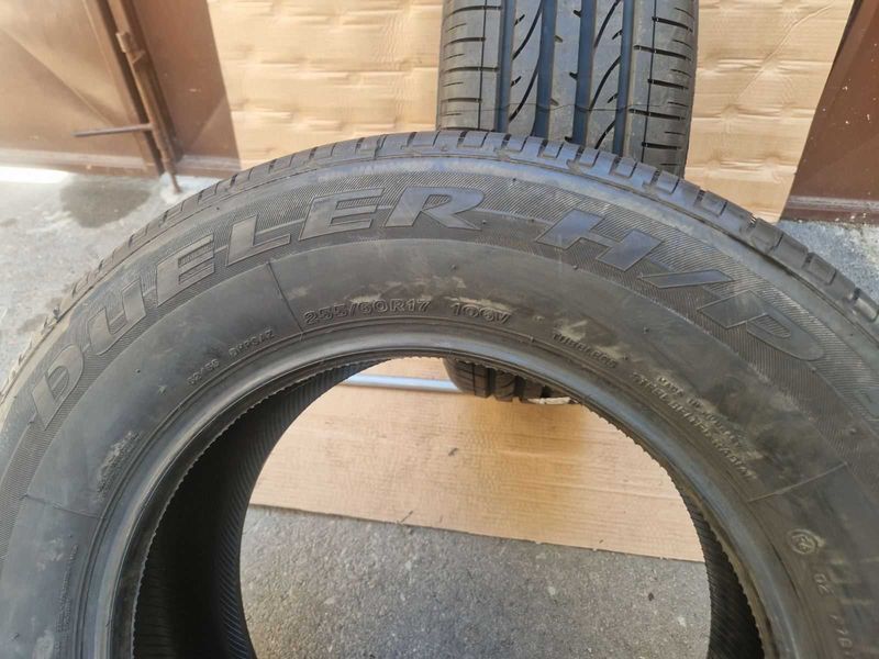 2 Bridgestone R17 255/60 
нови летни гуми
DOT3018