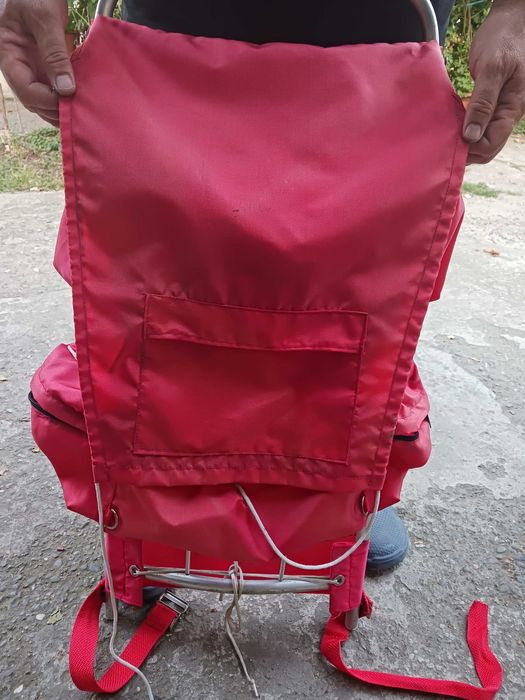 Rucsac cu cadru metalic