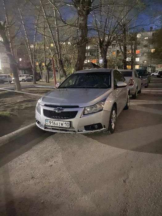 Chevrolet Cruze 1.6 мт