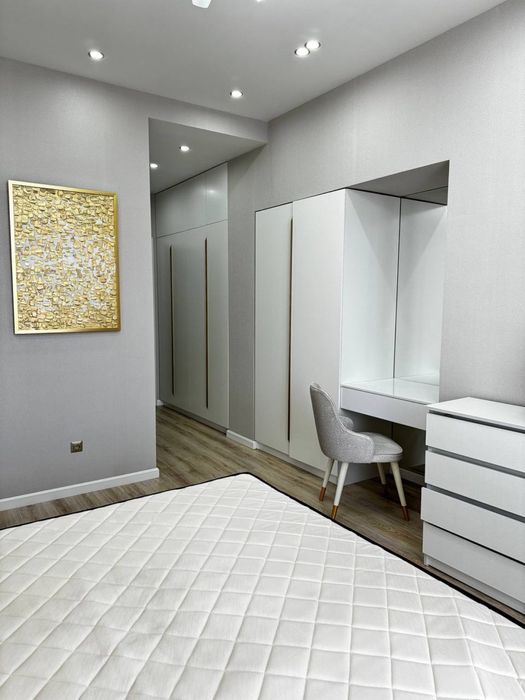 Срочно Сергели 4-х комнатная пентхаус 228 кв, Евро ремонт