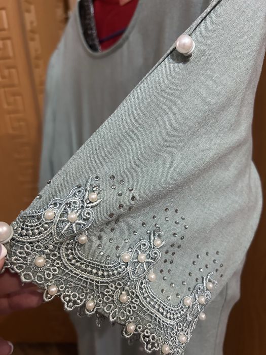 Продам нарядное платье