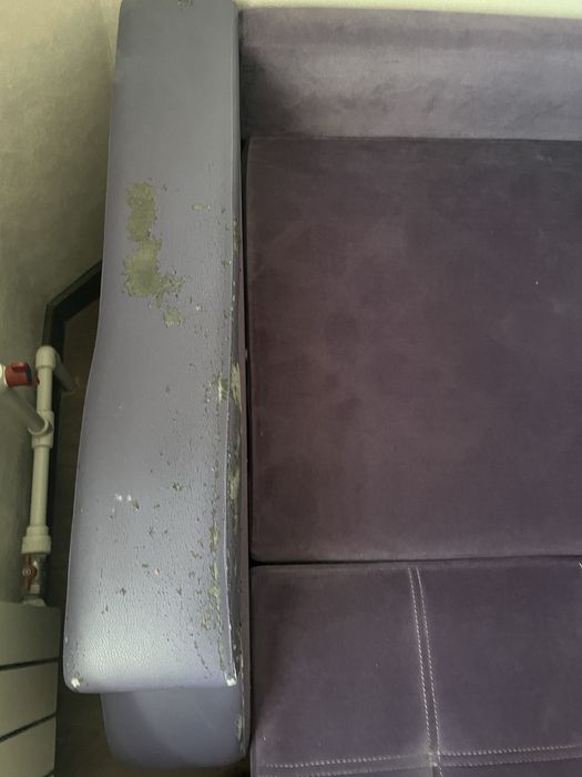 Срочно продаю диван