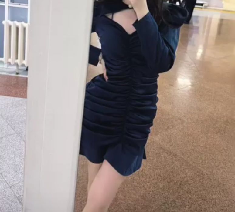 Вечернее  короткое платье