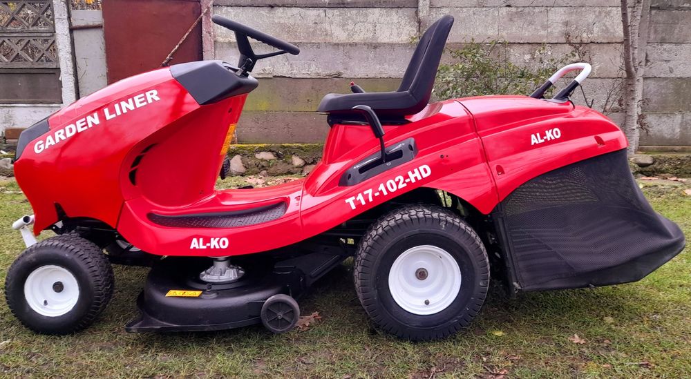 Tractoras  tuns iarbă Alko  Garden Liner 16,5Hp Hydrostatic 105cm
