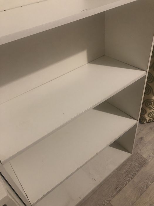 Шкаф деревянный белый