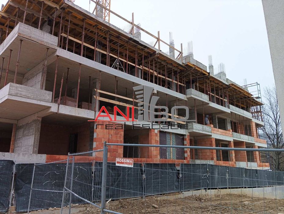 Продава се Двустаен апартамент в Варна, Левски - 60 кв.м за 1550 €/кв.м - Снимка #2