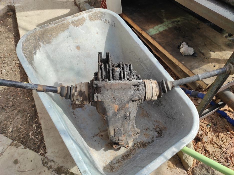 Запчасти для БМВ е34