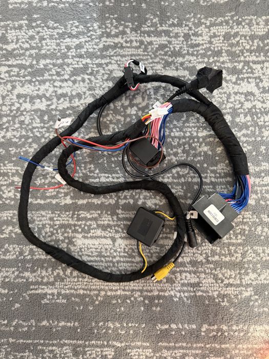 Navigație Android 12.3” BMW F10 F11 CIC 6GB/64GB + cablaj complet