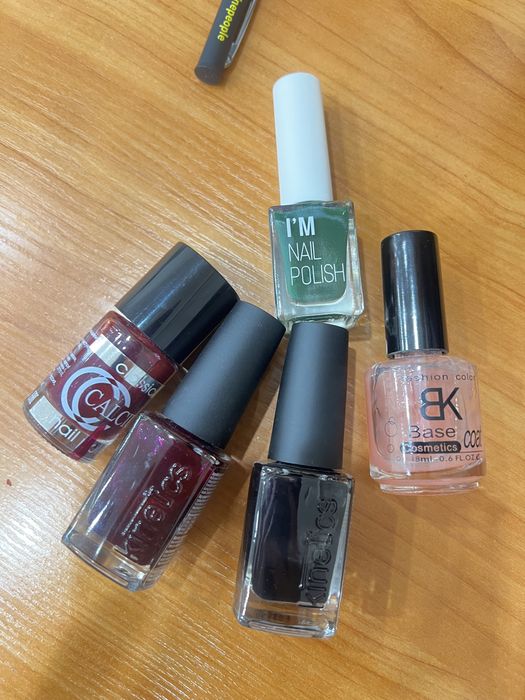 Разные лаки