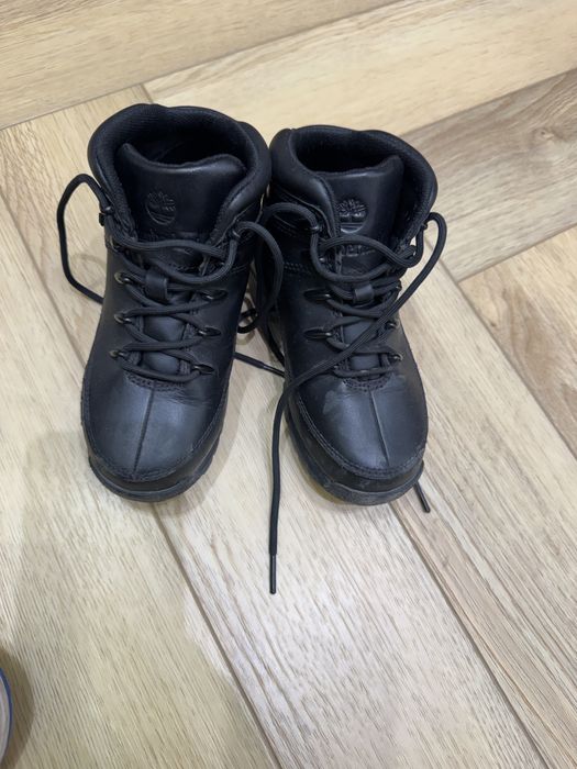 Детские ботинки