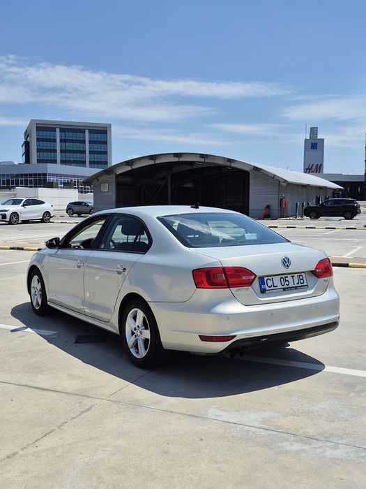 VOLKSWAGEN Jetta 2012 — imagine 4