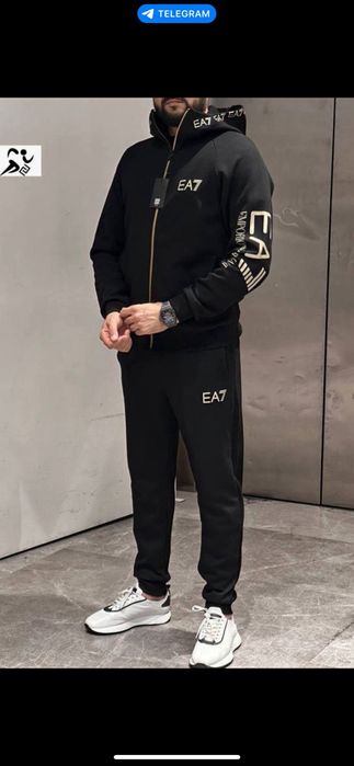 Trening armani barbati