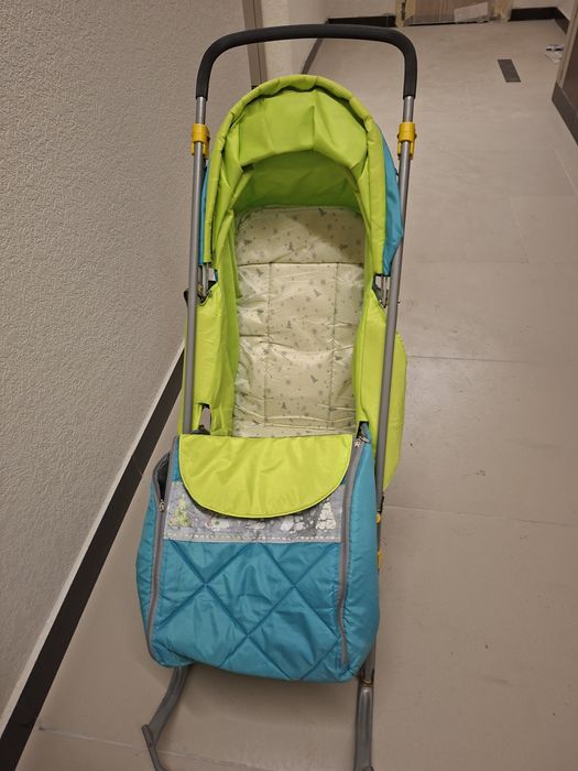 Продам санки коляску