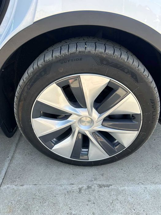 Tesla Y Dual Motor 2022