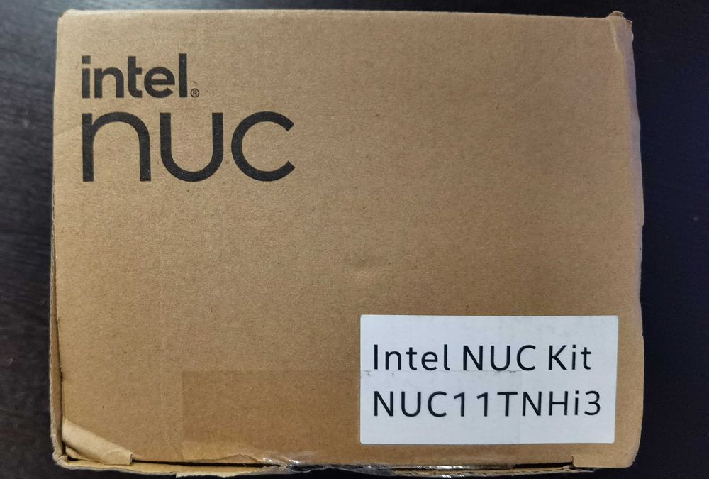 Intel NUC Kit 11 Pro Kit - 16GB - SSD 256GB - mini PC nou