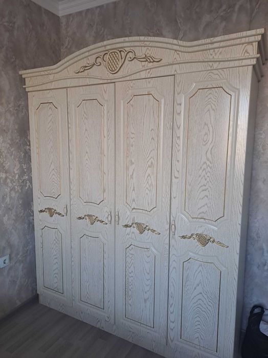 Болаларга камплект мебел сотилади