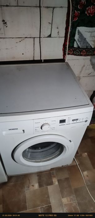 Vând mașina de spălat 7 kg