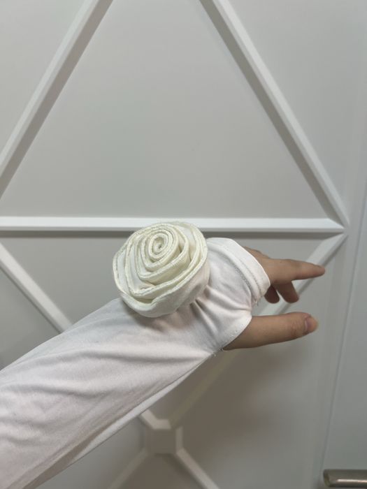 Лонгслив с розами