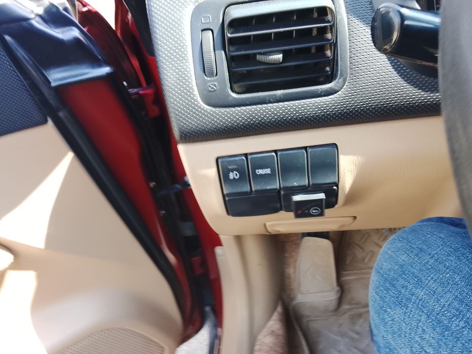 Subaru Forester с Каз номерами