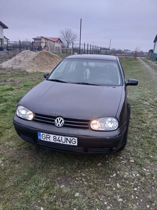 Vând Volkswagen golf 4 1.4 16v.