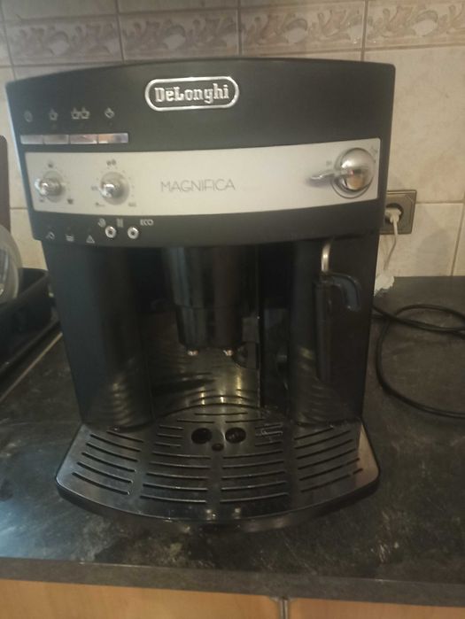 Кафемашина DeLonghi / Nivona