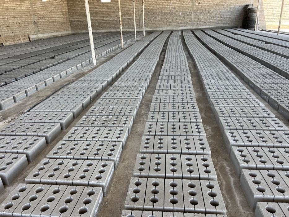 Шлака блок /прес блок