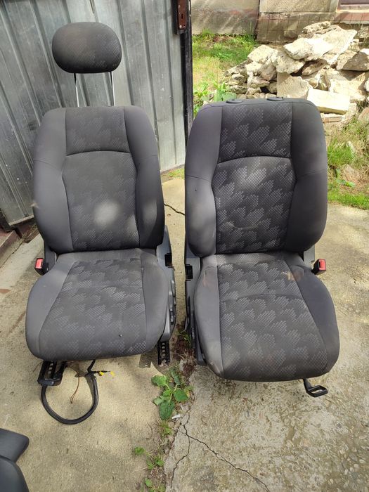 Vând piese și interior Mercedes w203 C200CDI