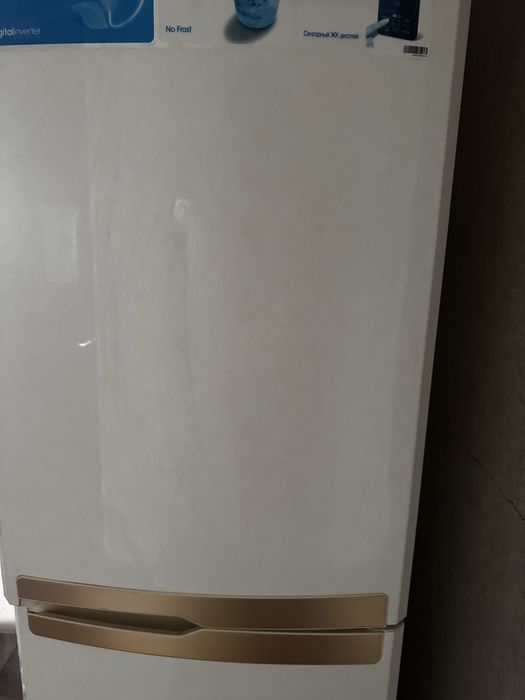 Холодильник Samsung