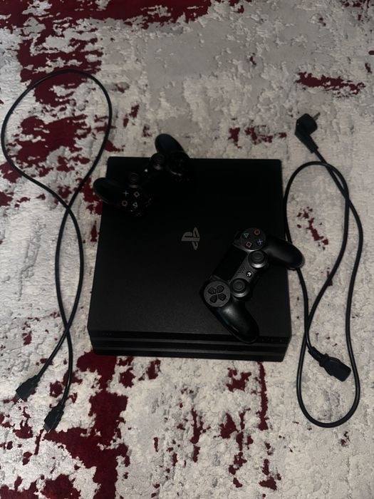 PlayStation 4 pro 1TB cu jocuri