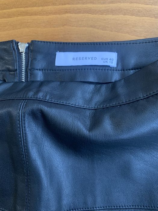 Кожена пола нова