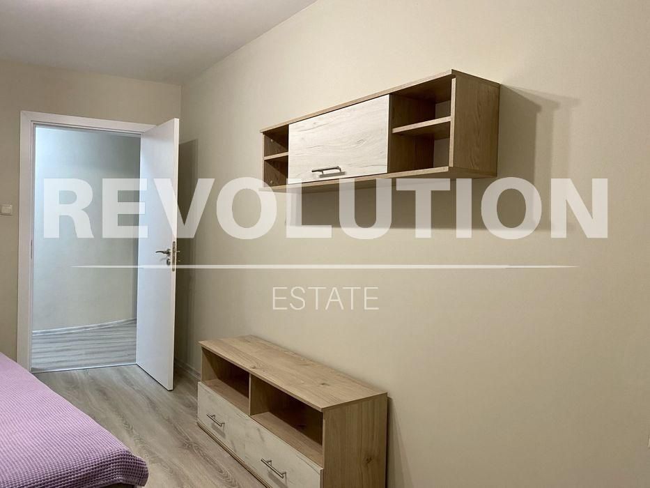 Дава се под наем Двустаен апартамент в Варна, Център - 55 кв.м за 475 € - Снимка #4