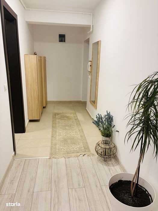 Apartament 3 camere, balcon loc de parcare inclus