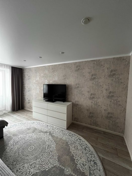 Продам 3-комнатную квартиру в районе 8 школы