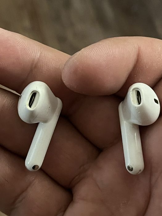 Срочно продам Realme buds T01