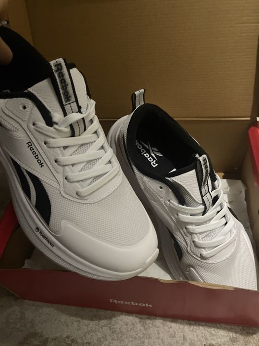 Reebok кроссовки турецкий