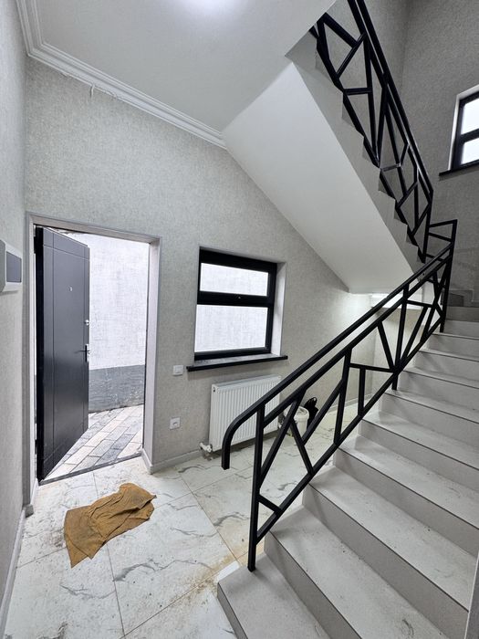 Евро дом студия и 2 спальни 2 этажа без вьезда.