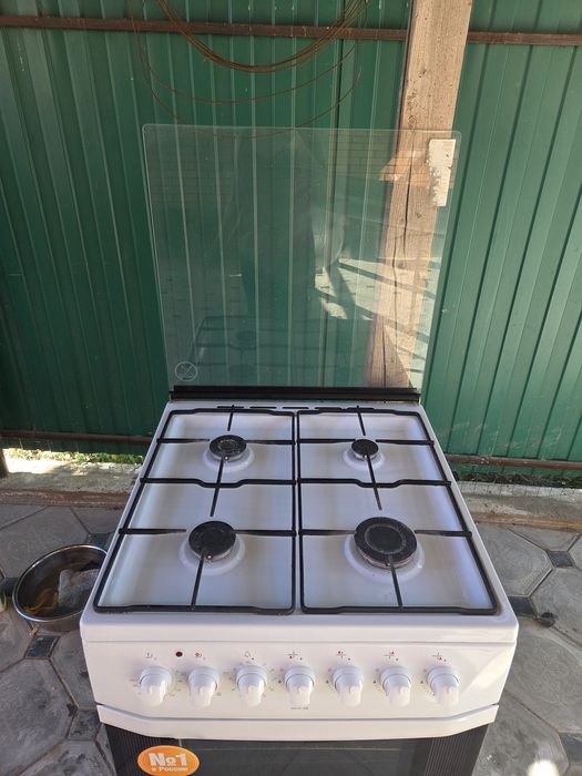 Продам газ плиту Дарина