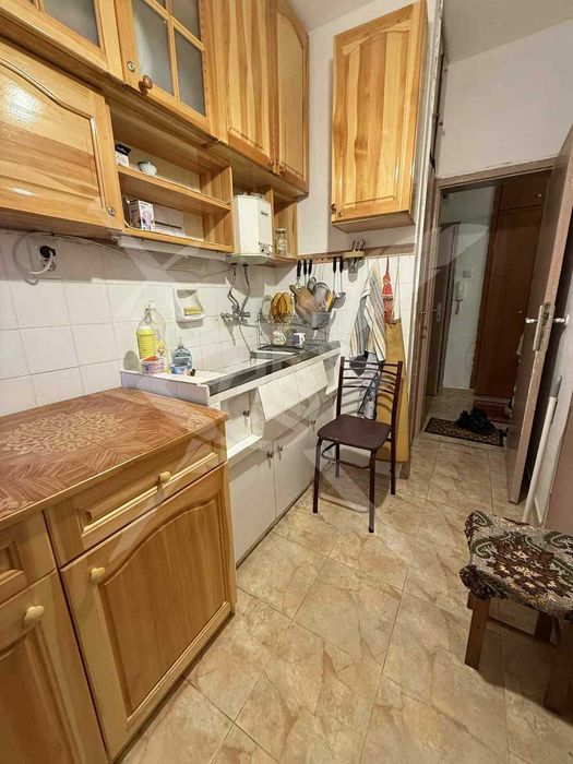 Дава се под наем Тристаен апартамент в Варна, Общината - 50 кв.м за 300 € - Снимка #1