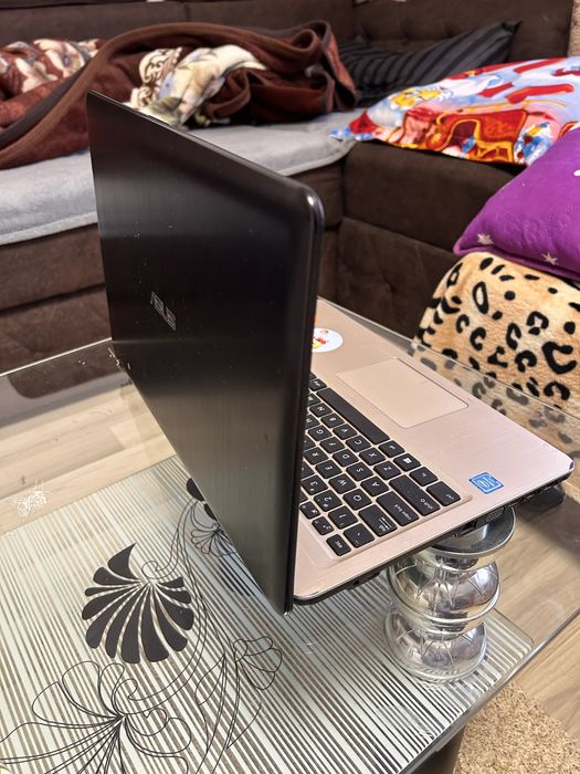 Laptop uri pentru piese