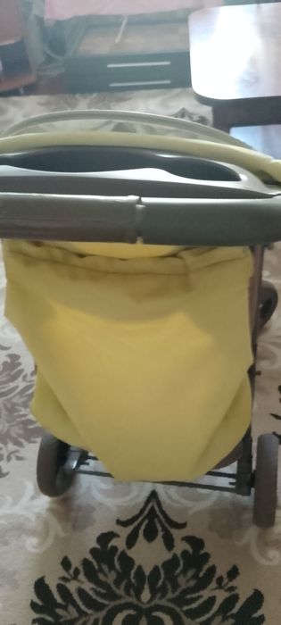 Продам коляску срочно