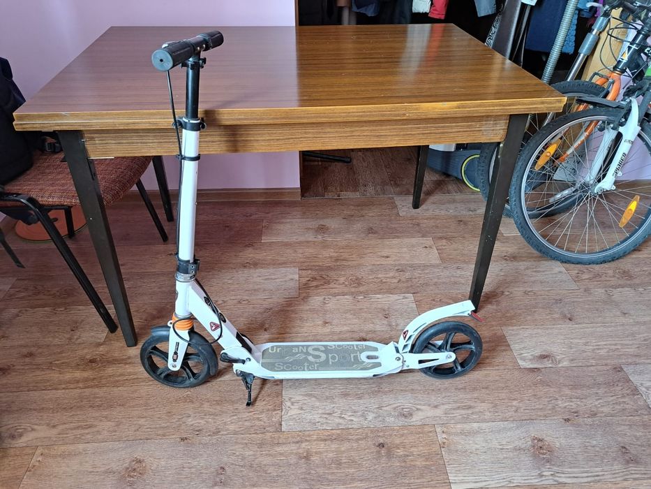 Самокат, бу в хорошем состоянии