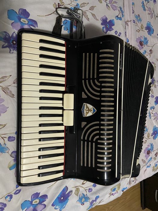 Vand acordeon Ariston Gaudinii 120 bași