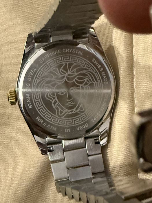 Оригинален часовник Versace Milleniyum VE0G00525 – като нов