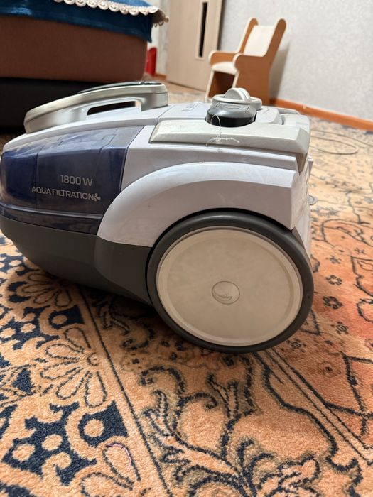 Продам пылесос Vitek