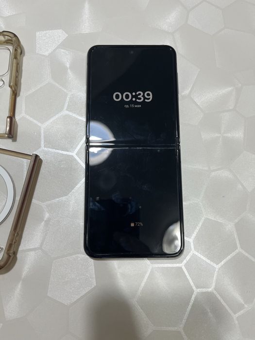 Samsung Z Flip4 256 gb dual