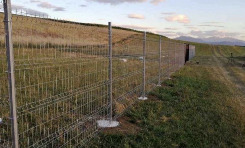 Vand si fac garduri din plasa bordurată