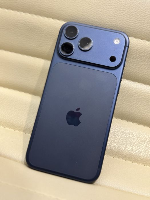 Apple iPhone 17 Pro Max, 256GB, 5G, Deep Blue, ca nou !
